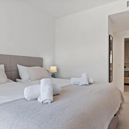 Apartment Seaview With Pool By Costarentals - Ref M21