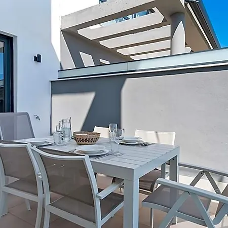Apartment Seaview With Pool By Costarentals - Ref M21 Estepona