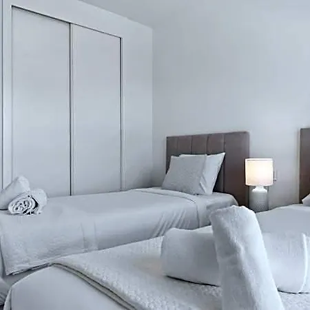 Apartment Seaview With Pool By Costarentals - Ref M21