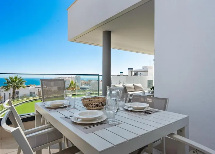 Seaview With Pool By Costarentals - Ref M21 Estepona