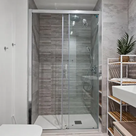 Апартаменты Seaview With Pool By Costarentals - Ref M21 *