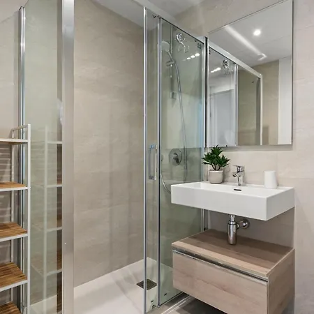 Seaview With Pool By Costarentals - Ref M21